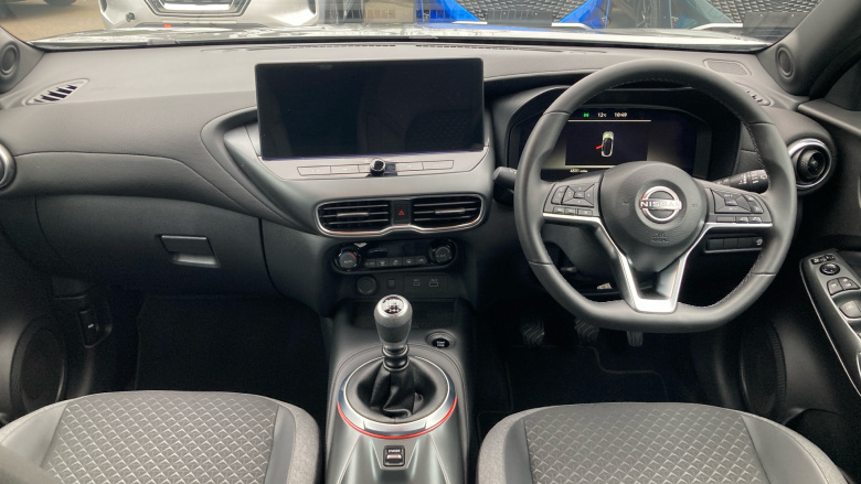 Nissan Juke 1.0 DiG-T N-Connecta 5dr Petrol Hatchback